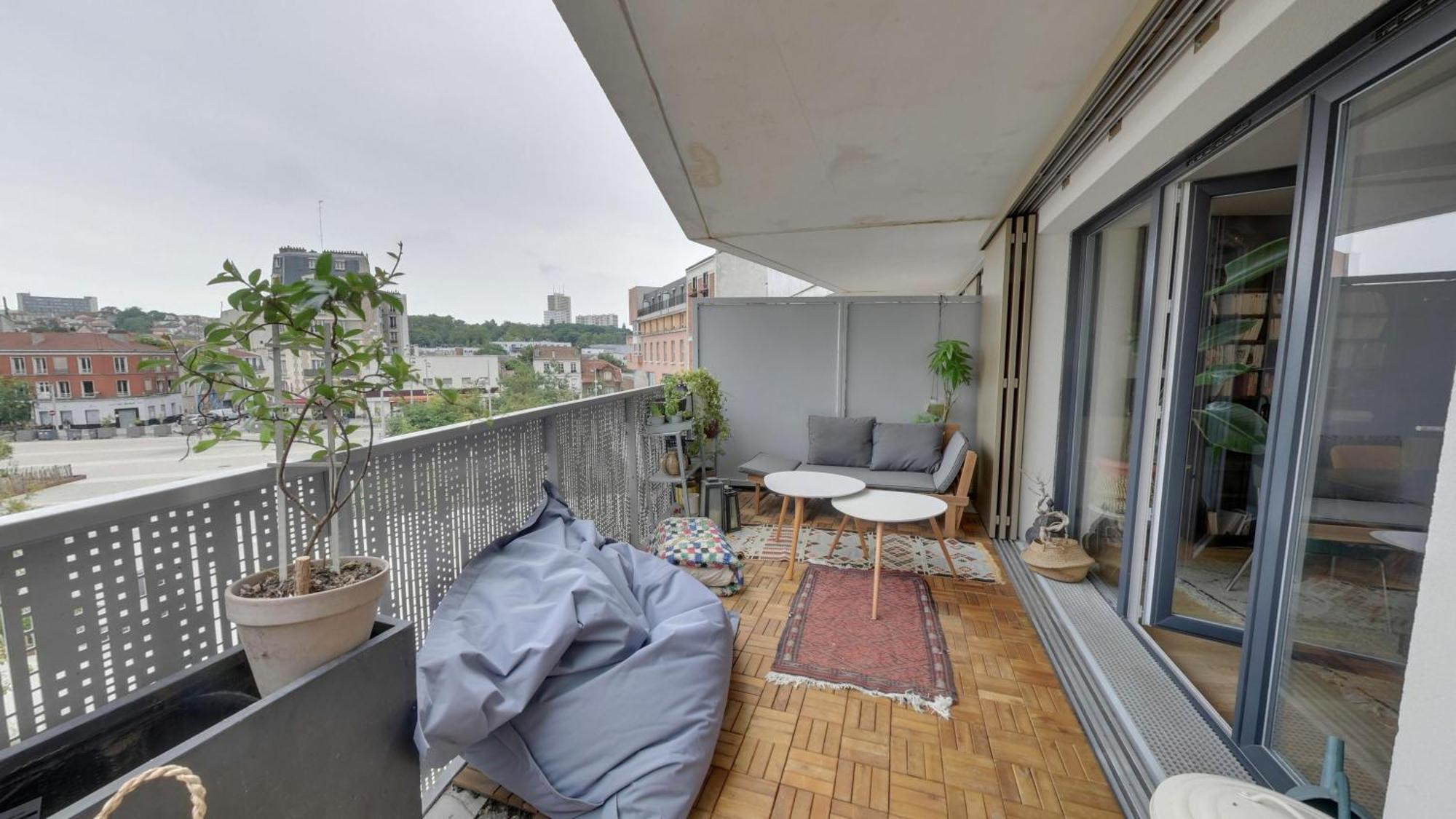Spacious Flat With Terrasse And Parking Near Metro Баньоле Экстерьер фото