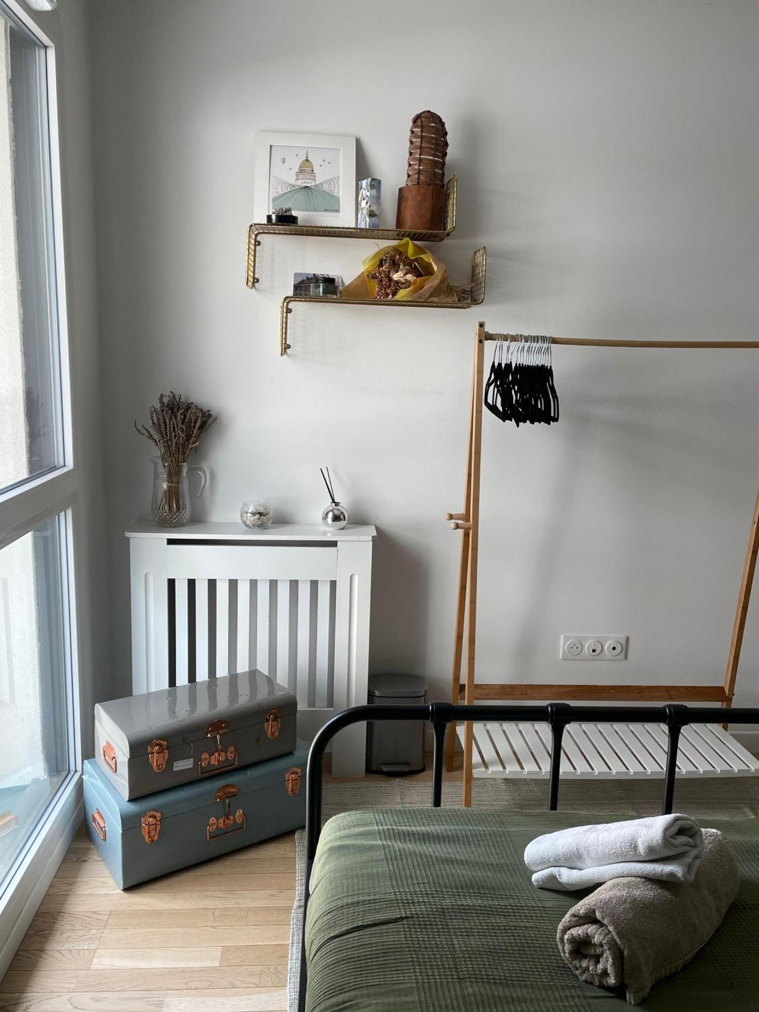 Spacious Flat With Terrasse And Parking Near Metro Баньоле Экстерьер фото